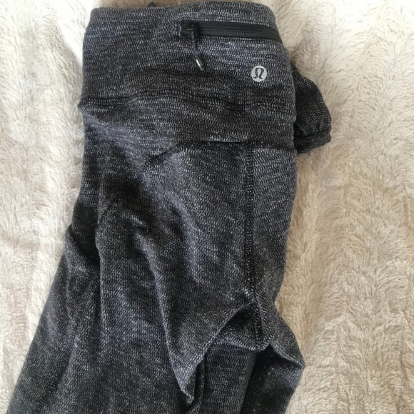lululemon athletica Pants - Lululemon Wunder Under High Rise size 4